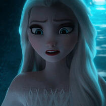 (another screenshot of Elsa from Frozen 2)